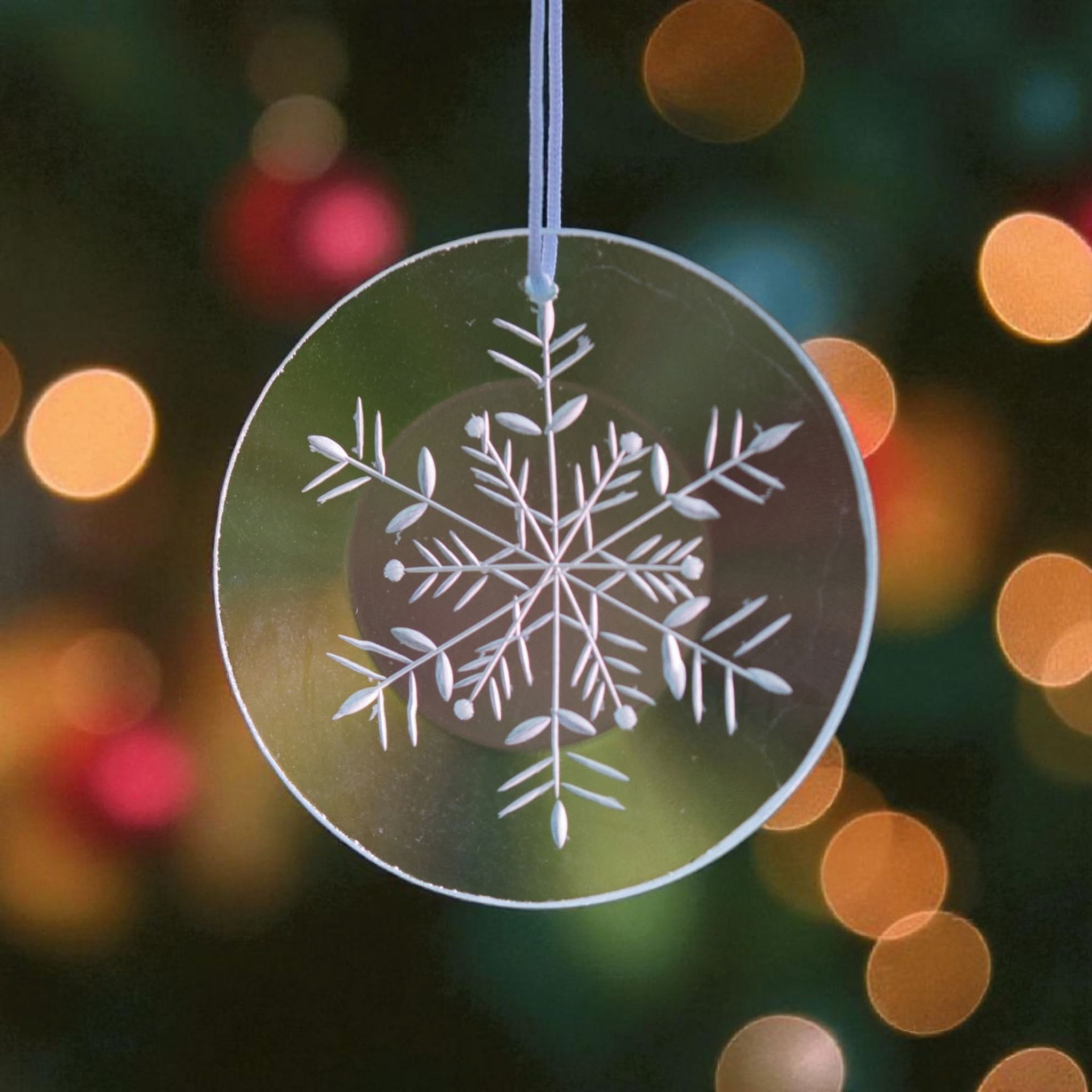Glasanhänger "zarte Schneeflocke" rund – Bild 3