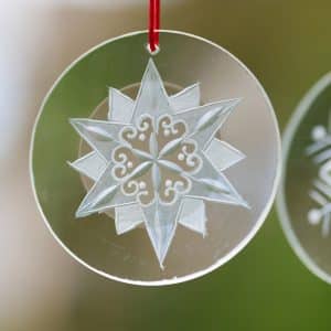 Glasanhänger "Stern mit Kringeln" rund