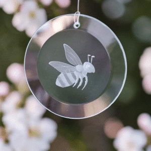 Fensterbild mit "Biene" rund